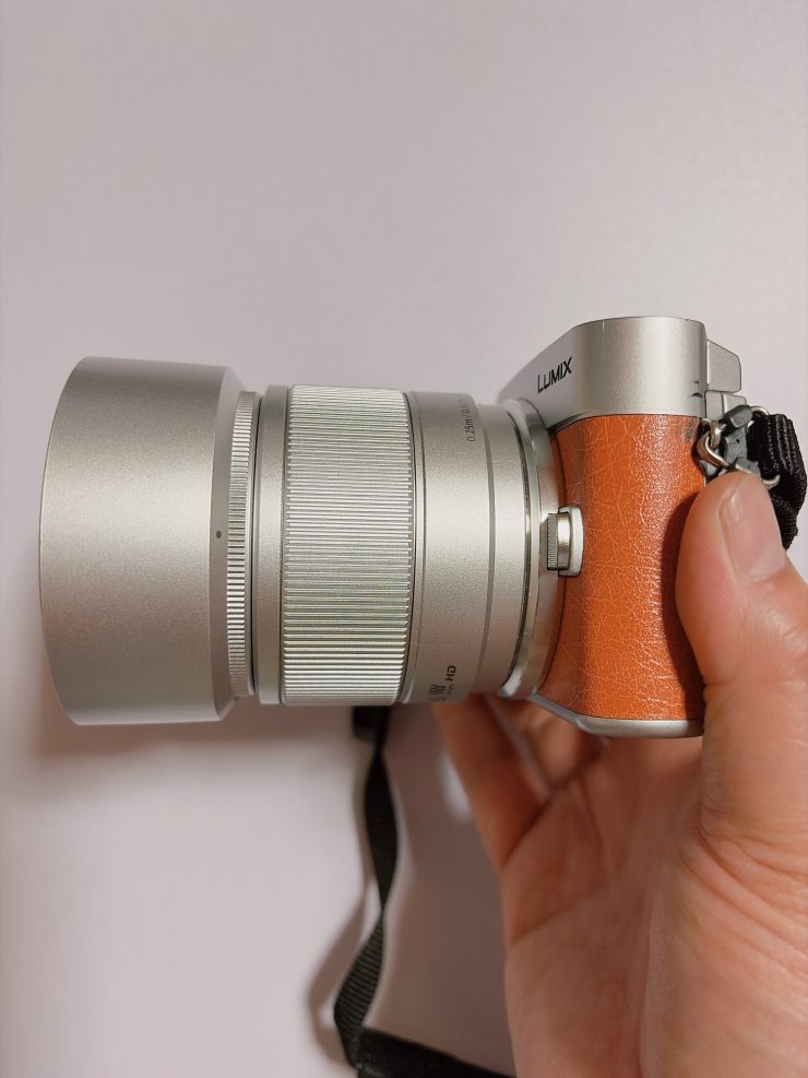 Panasonic LUMIX DC-GF10Wと polygon S 試作モデル（オレンジ）