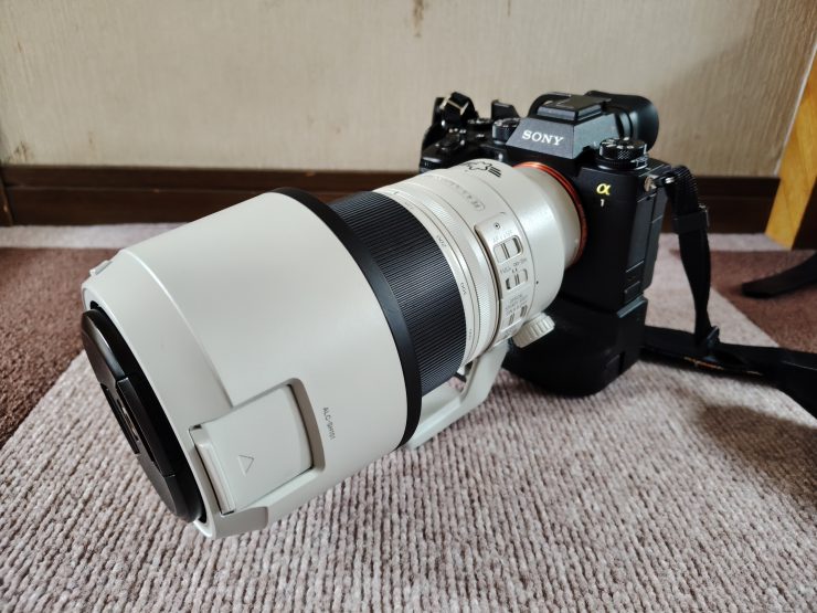 SONY α1(バッテリーグリップ付き)＋FE 100-400mm F4.5-5.6 /_go polygon XL 試作モデル