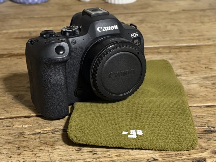 包めなくはないけれど…（R6 Mark II＋マウントアダプター/_go lens M）